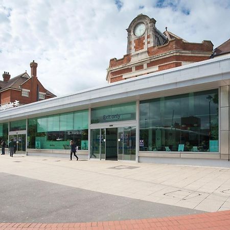 Basingstoke Apartments - Westlands House, City Centre, Home-From-Home Luaran gambar