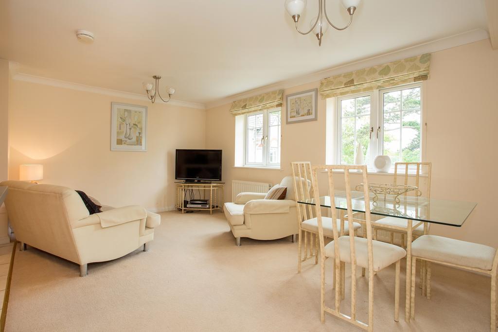 Basingstoke Apartments - Westlands House, City Centre, Home-From-Home Luaran gambar