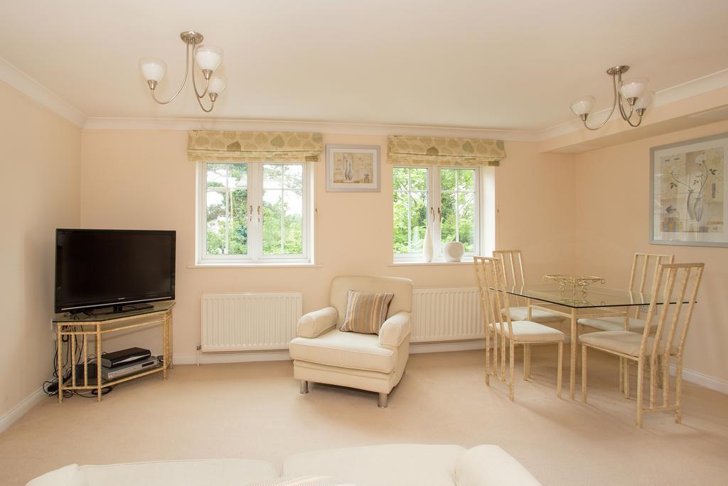 Basingstoke Apartments - Westlands House, City Centre, Home-From-Home Luaran gambar